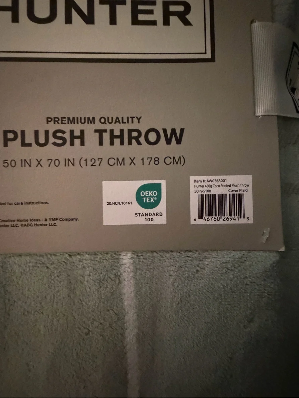 HUNTER Plush Throw